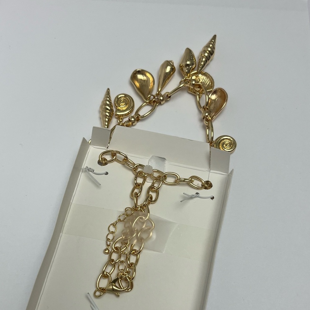 NWT ⚜️👑⚜️ Persimmon Viral Gold Shell Ocean Nautical Charm 16" Necklace - Picture 9 of 17